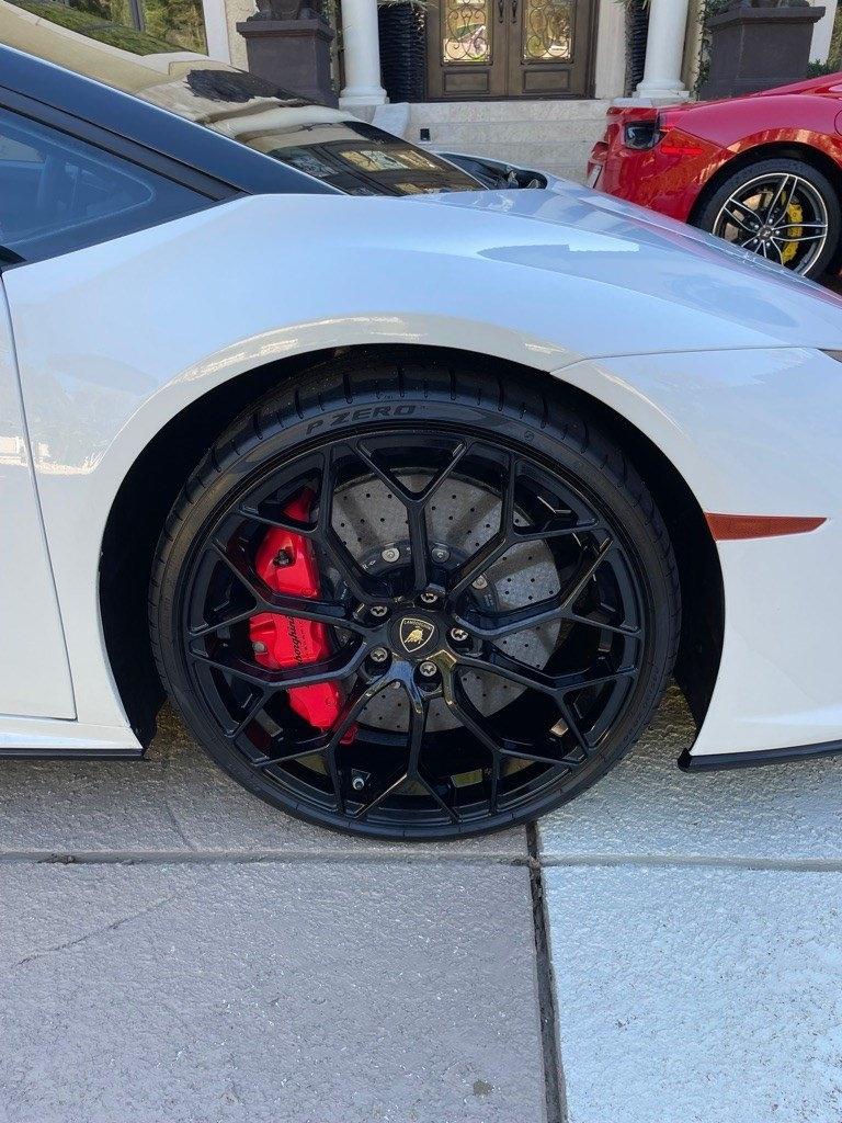 Lamborghini Huracan EVO  2020