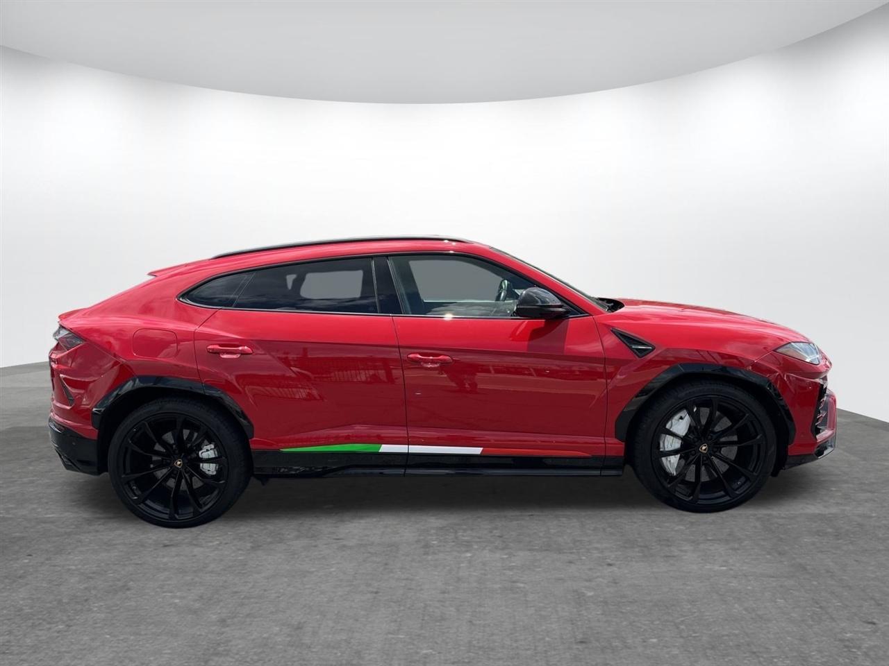 Lamborghini Urus  2020