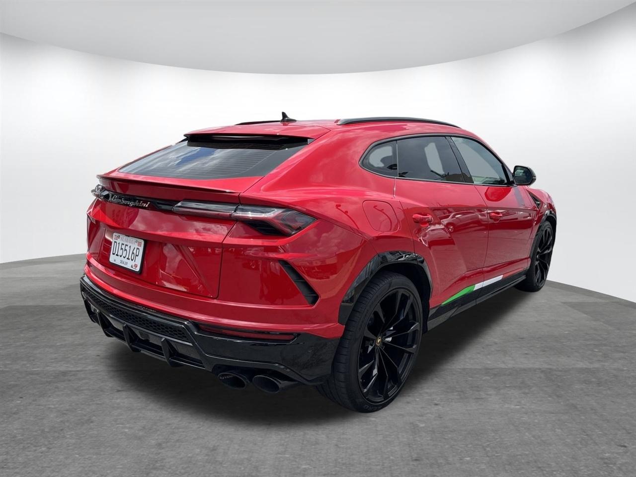 Lamborghini Urus  2020