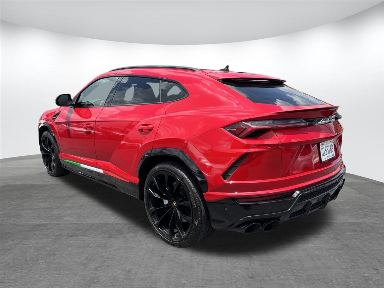 Lamborghini Urus  2020