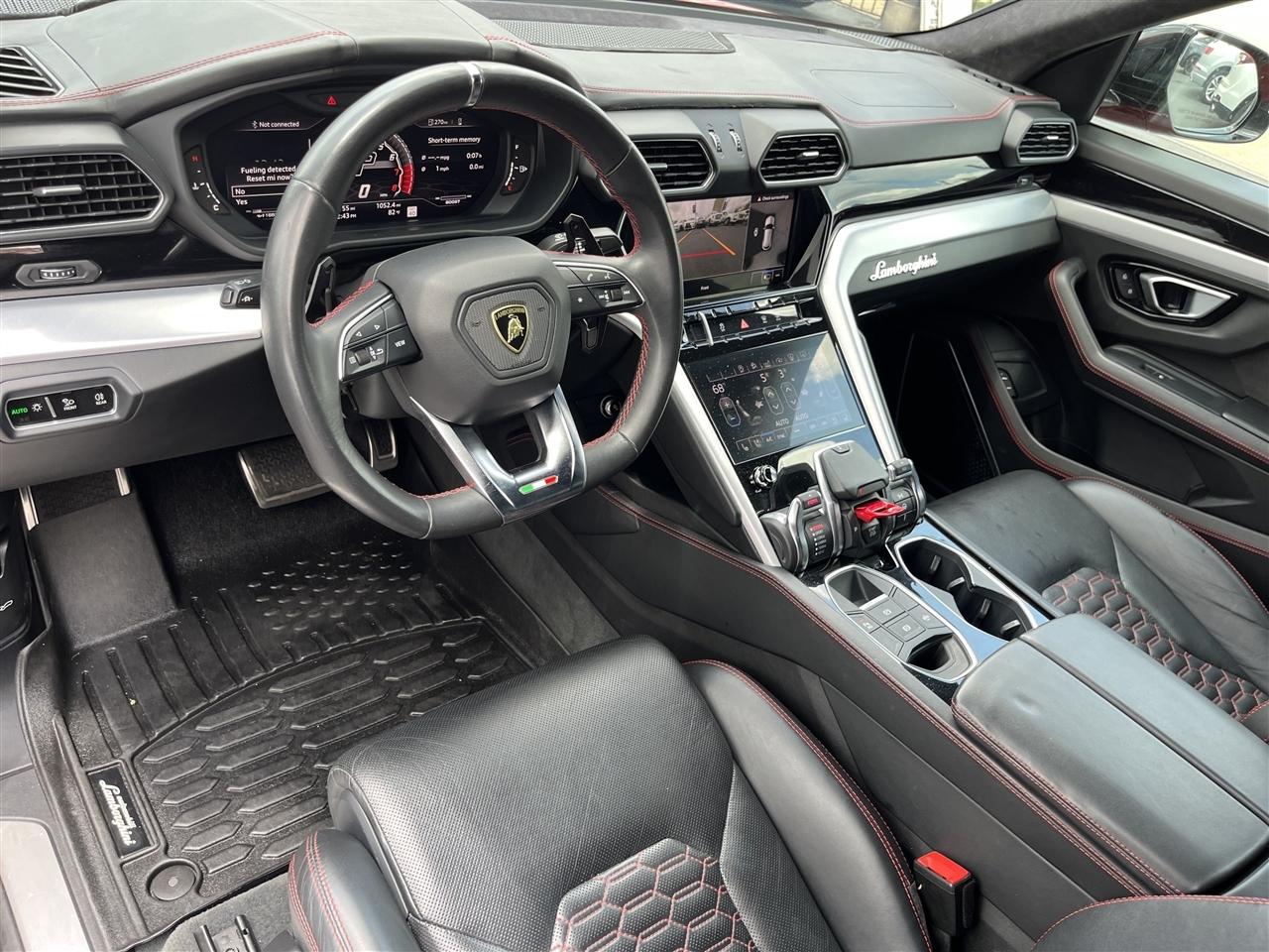 Lamborghini Urus  2020