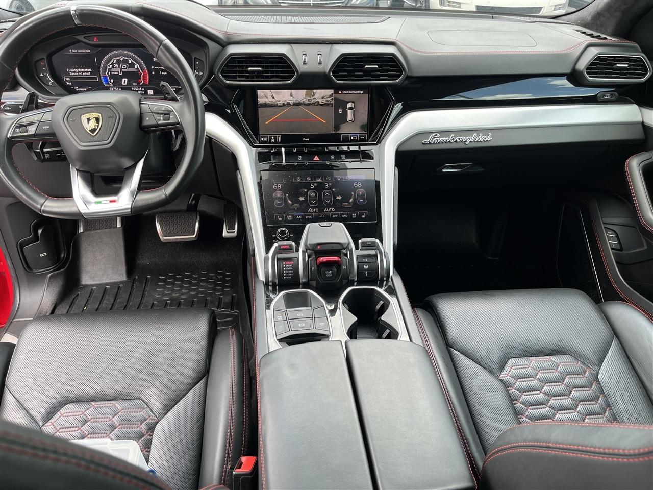 Lamborghini Urus  2020