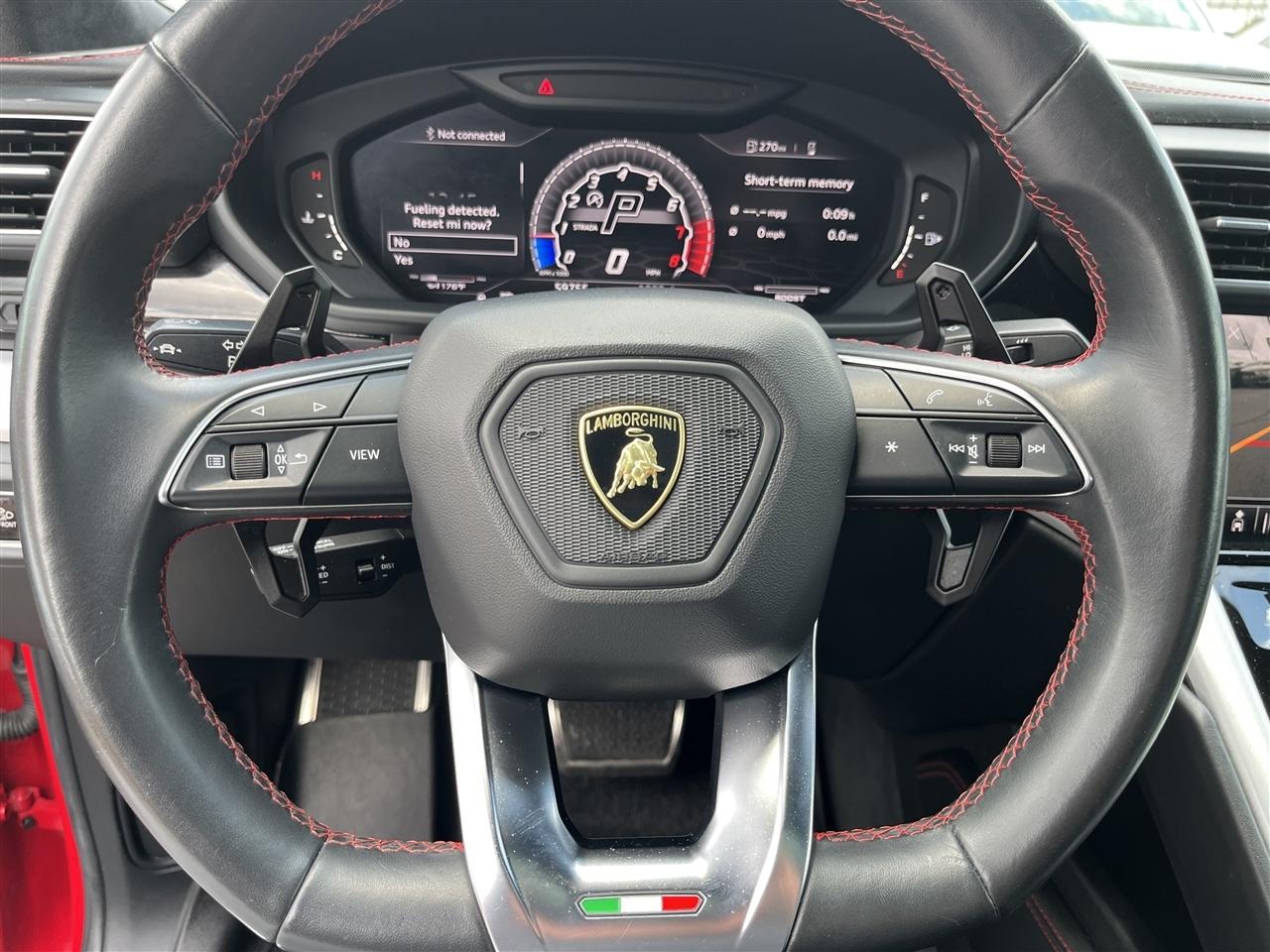 Lamborghini Urus  2020