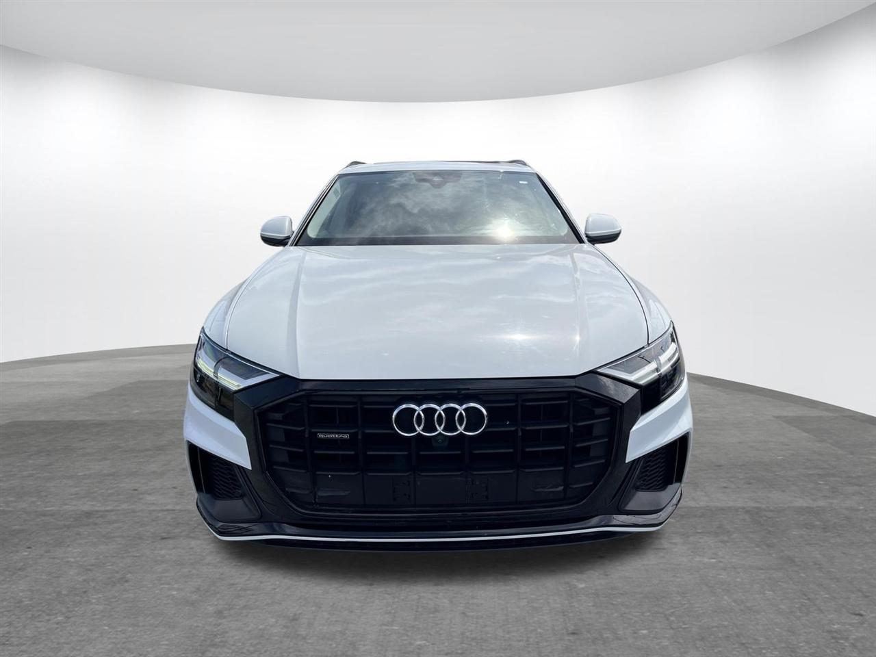 Audi Q8  2021