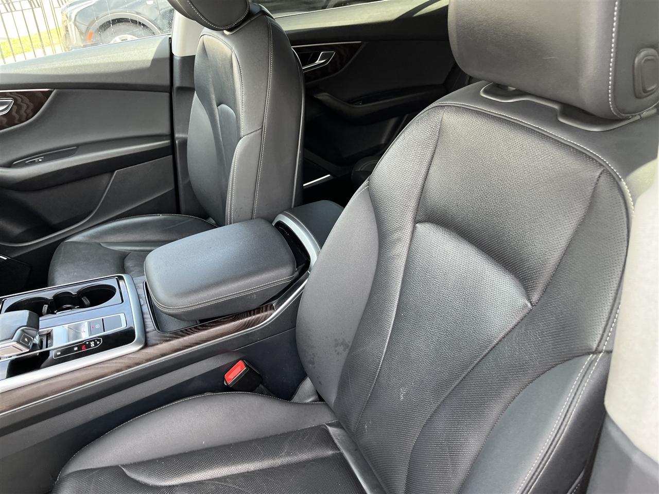 Audi Q8  2021