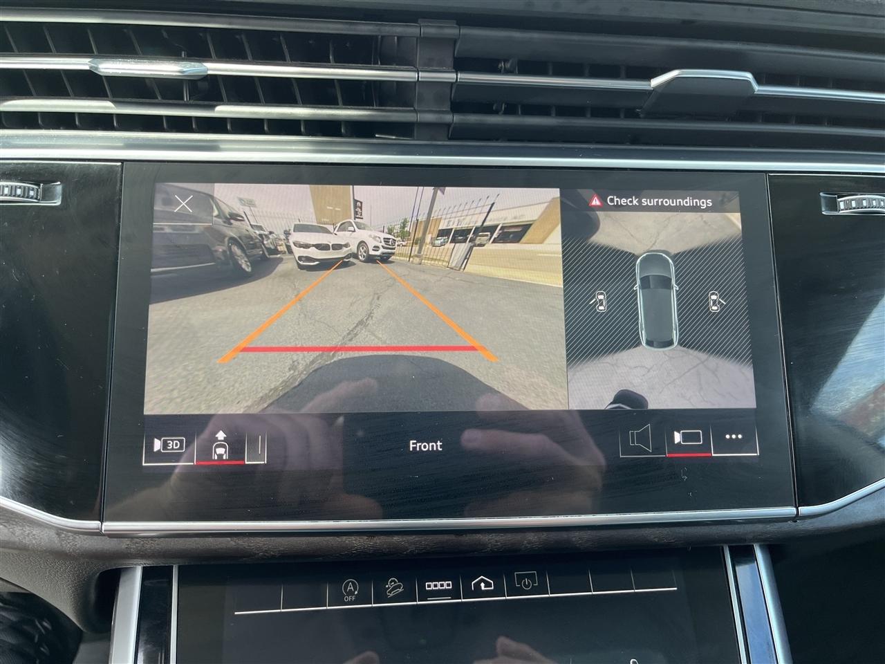 Audi Q8  2021
