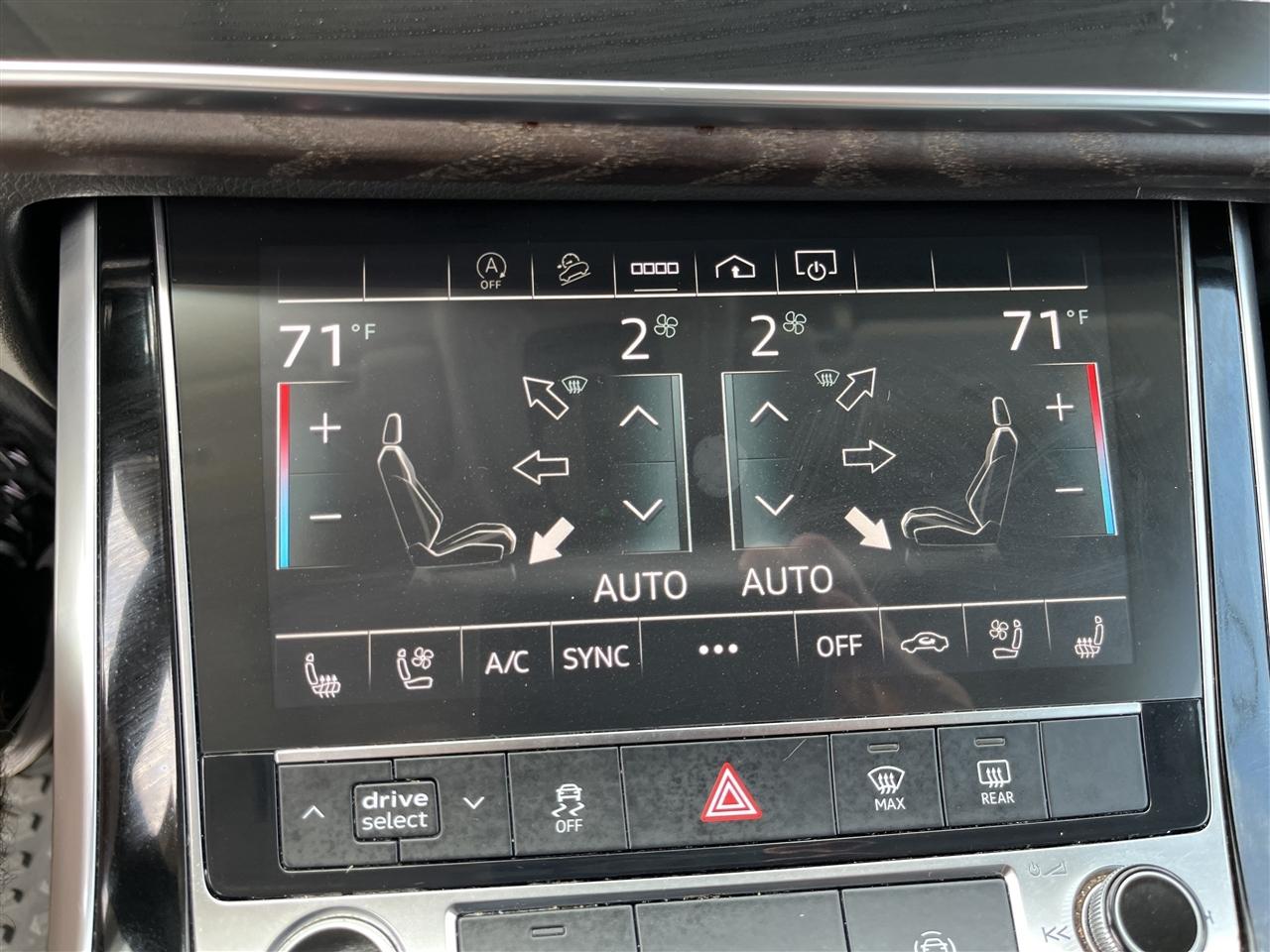 Audi Q8  2021