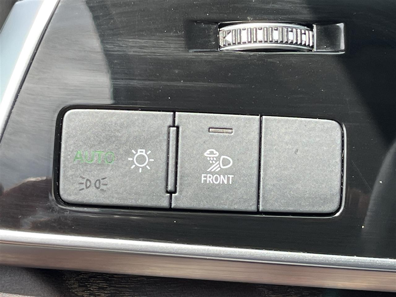 Audi Q8  2021