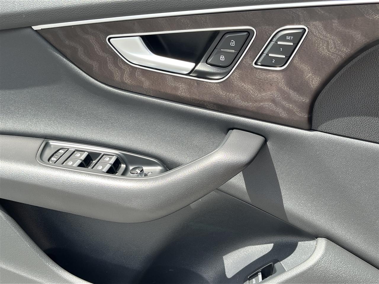 Audi Q8  2021