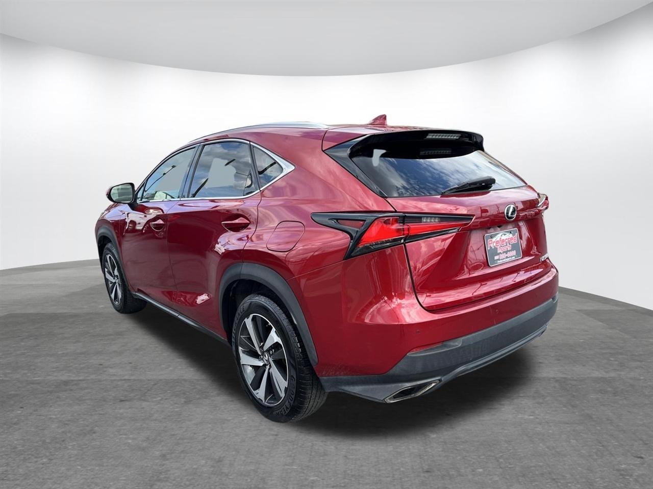 Lexus NX  2018