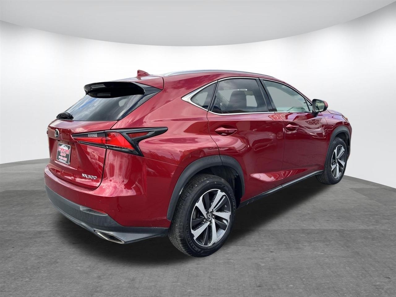 Lexus NX  2018
