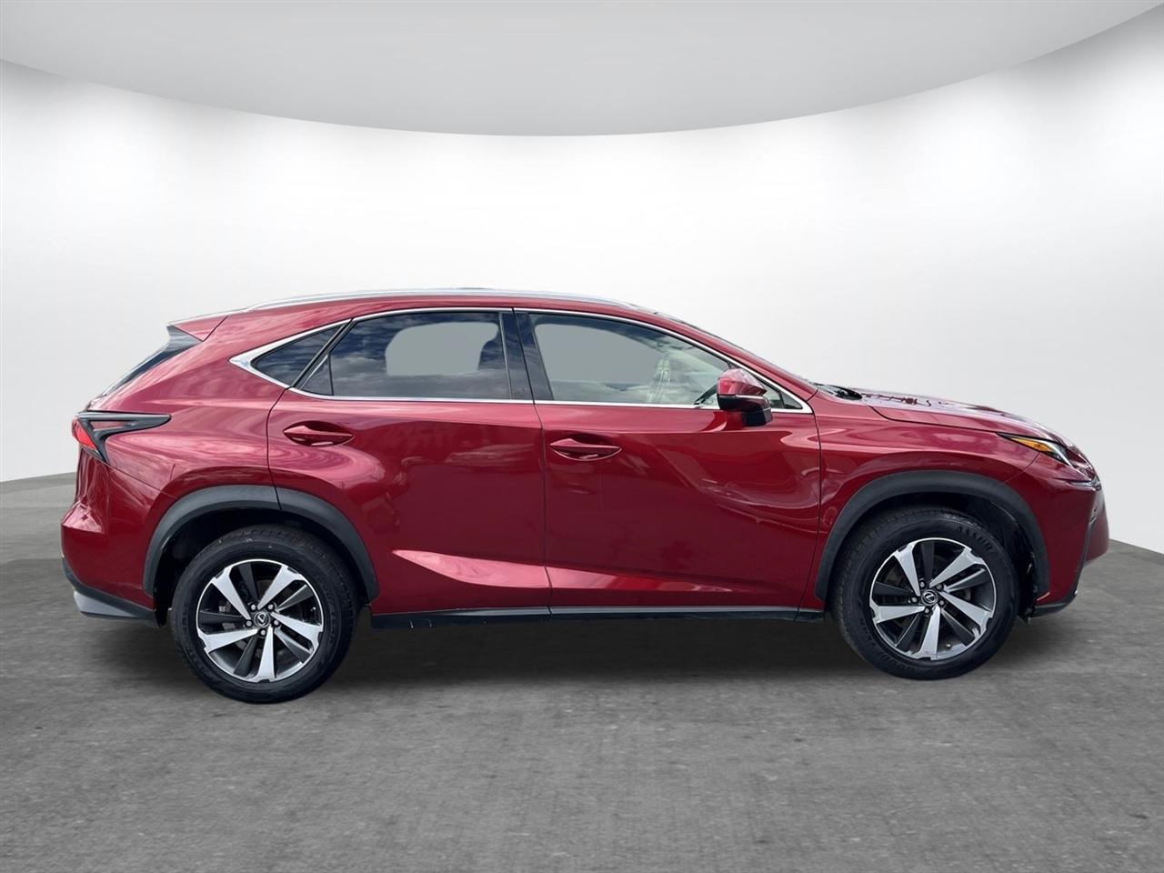 Lexus NX  2018