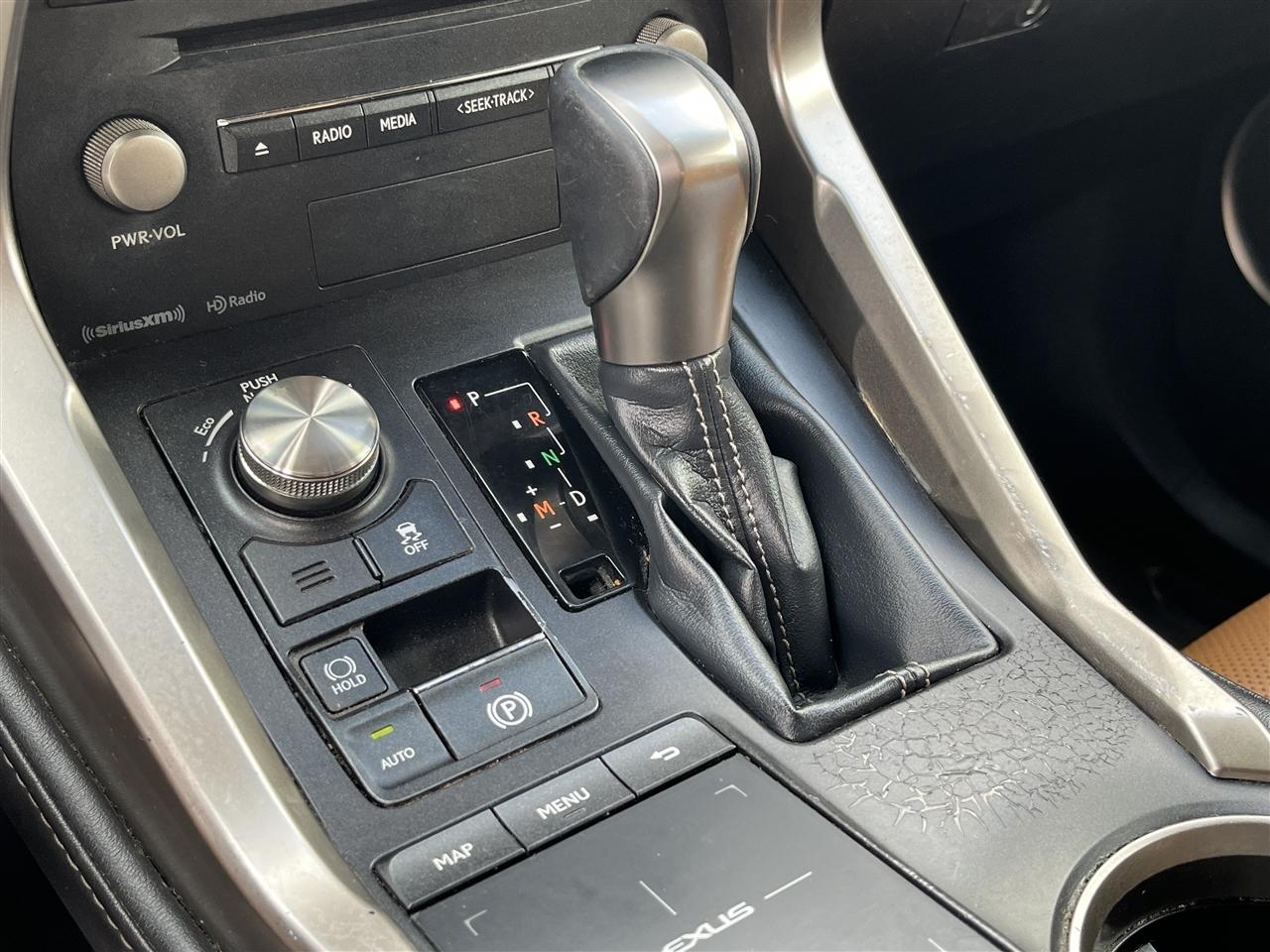 Lexus NX  2018