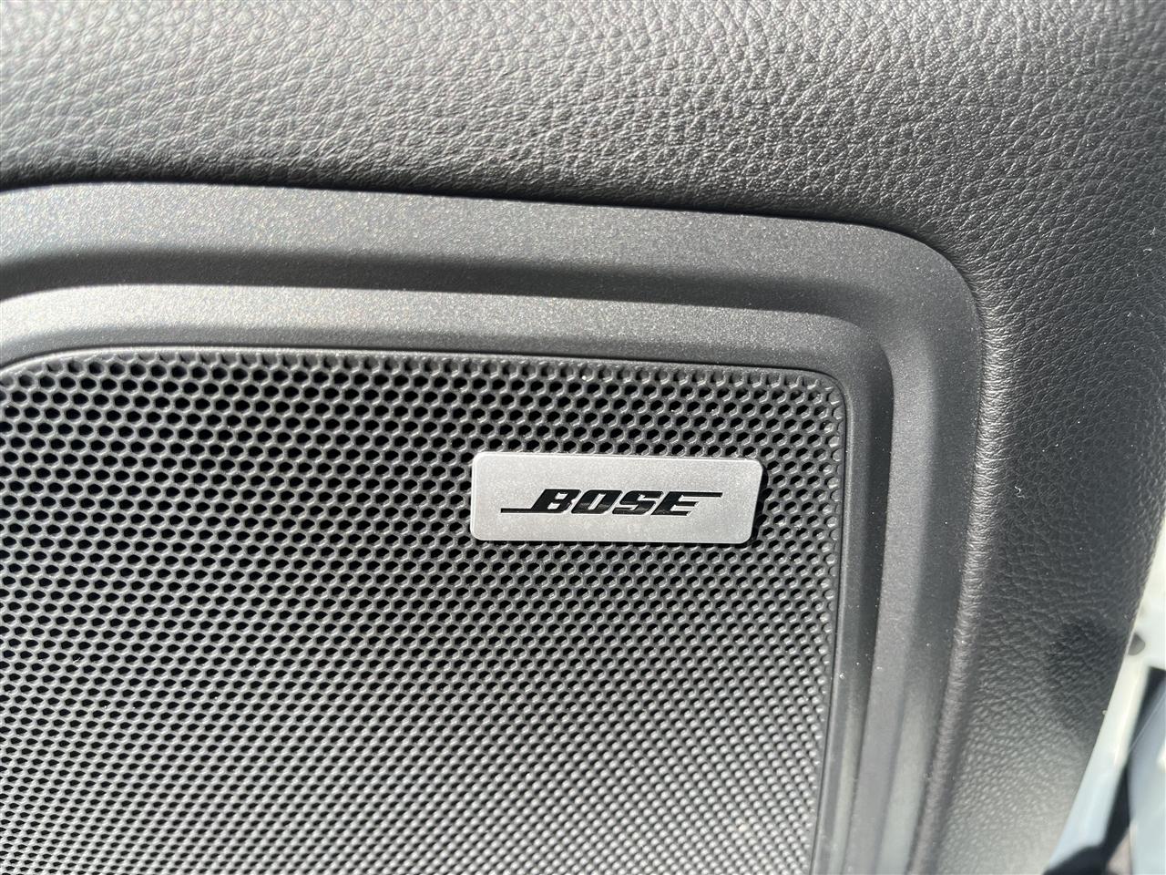 Porsche Macan  2021