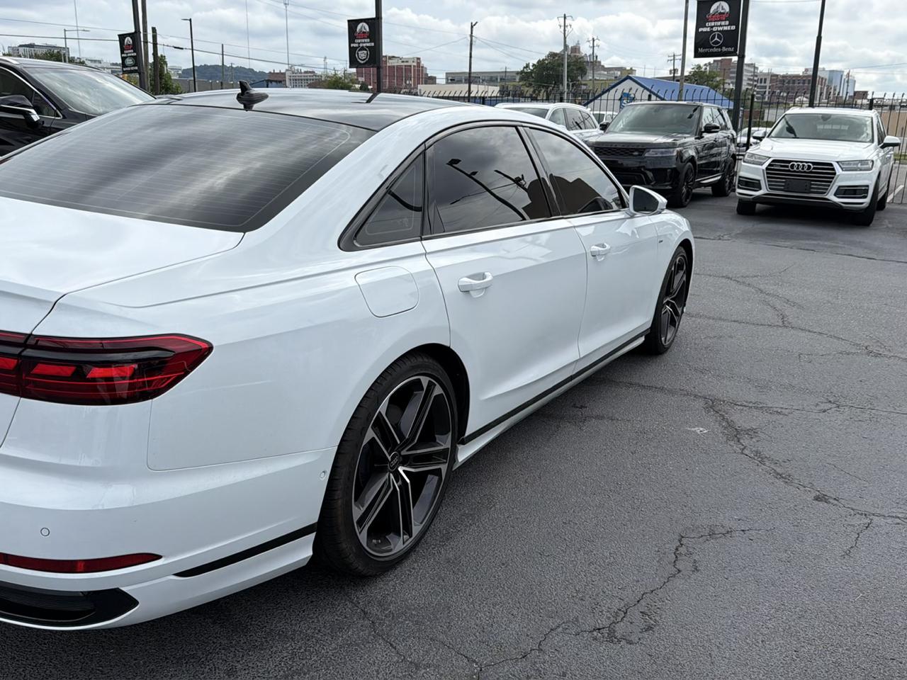 Audi A8  2025
