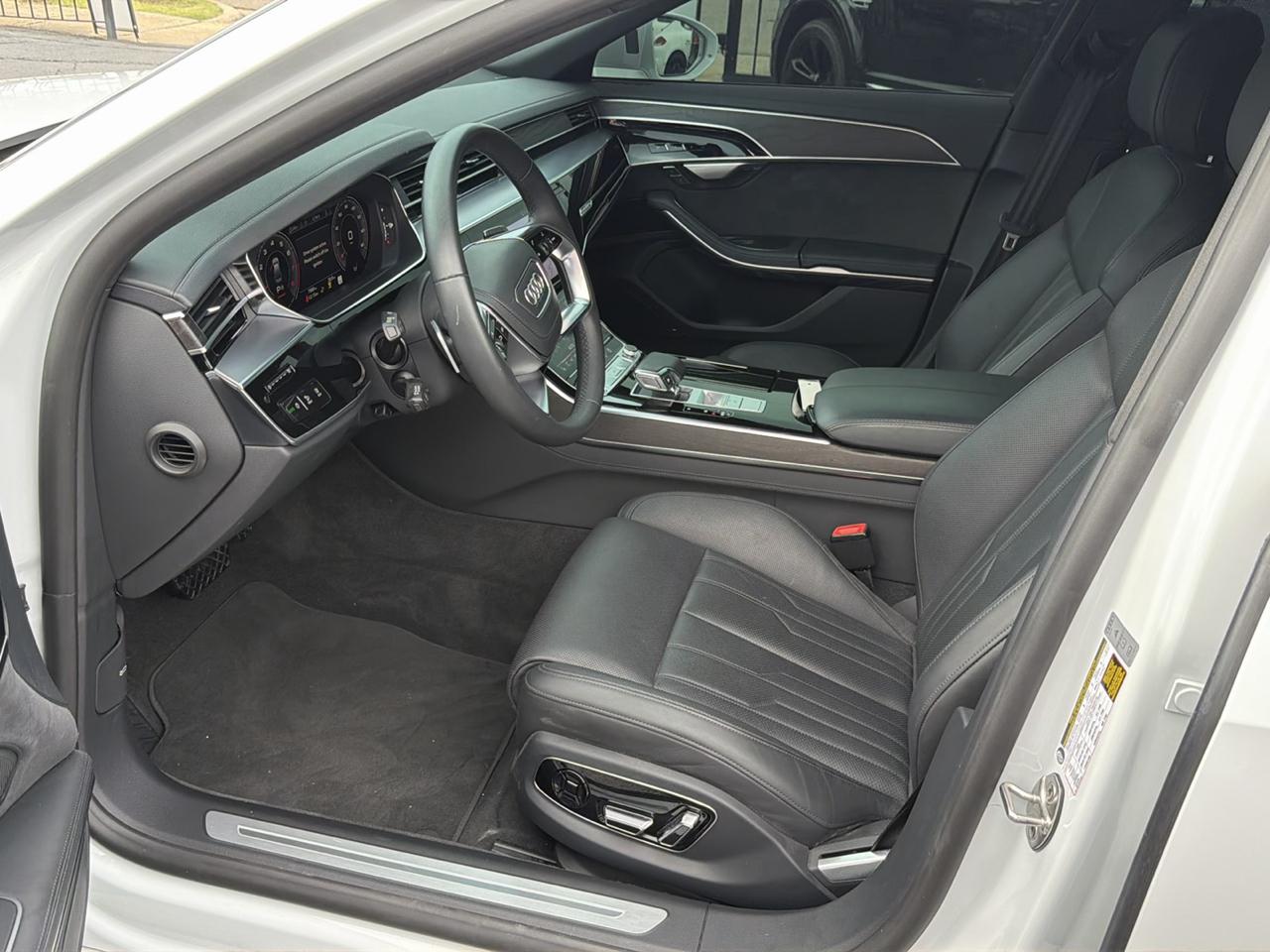 Audi A8  2025
