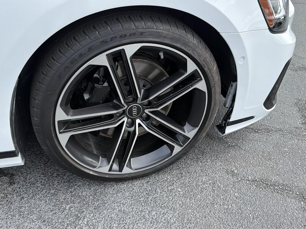 Audi A8  2025