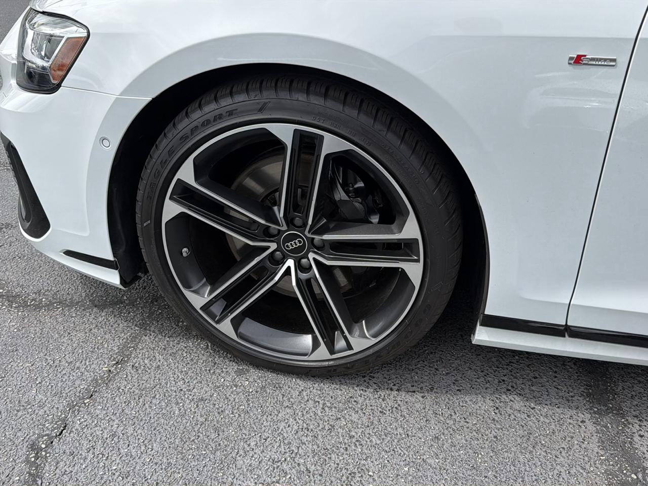 Audi A8  2025