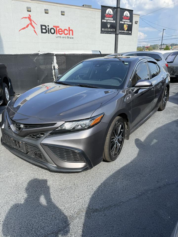 Toyota Camry  2023