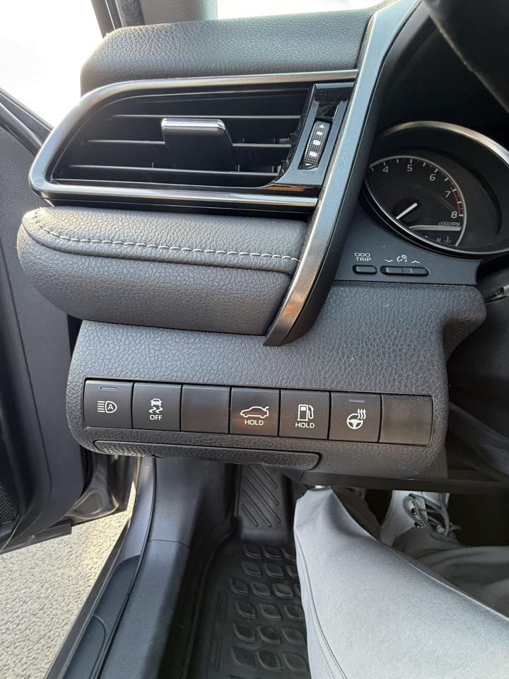 Toyota Camry  2023