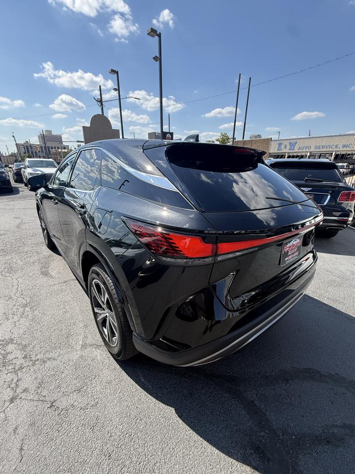 Lexus RX  2025