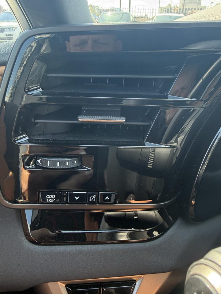 Lexus RX  2025