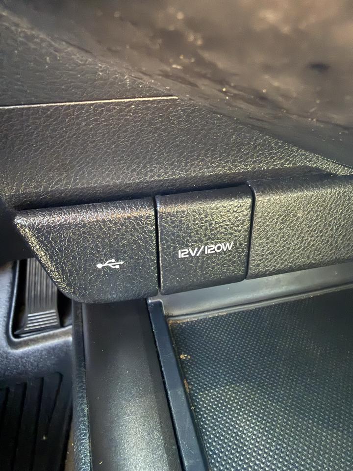 Toyota Camry SE 2021