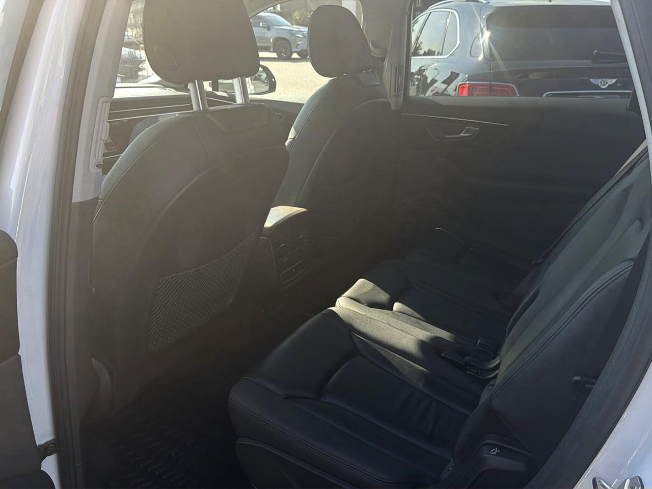 Audi Q7  2023