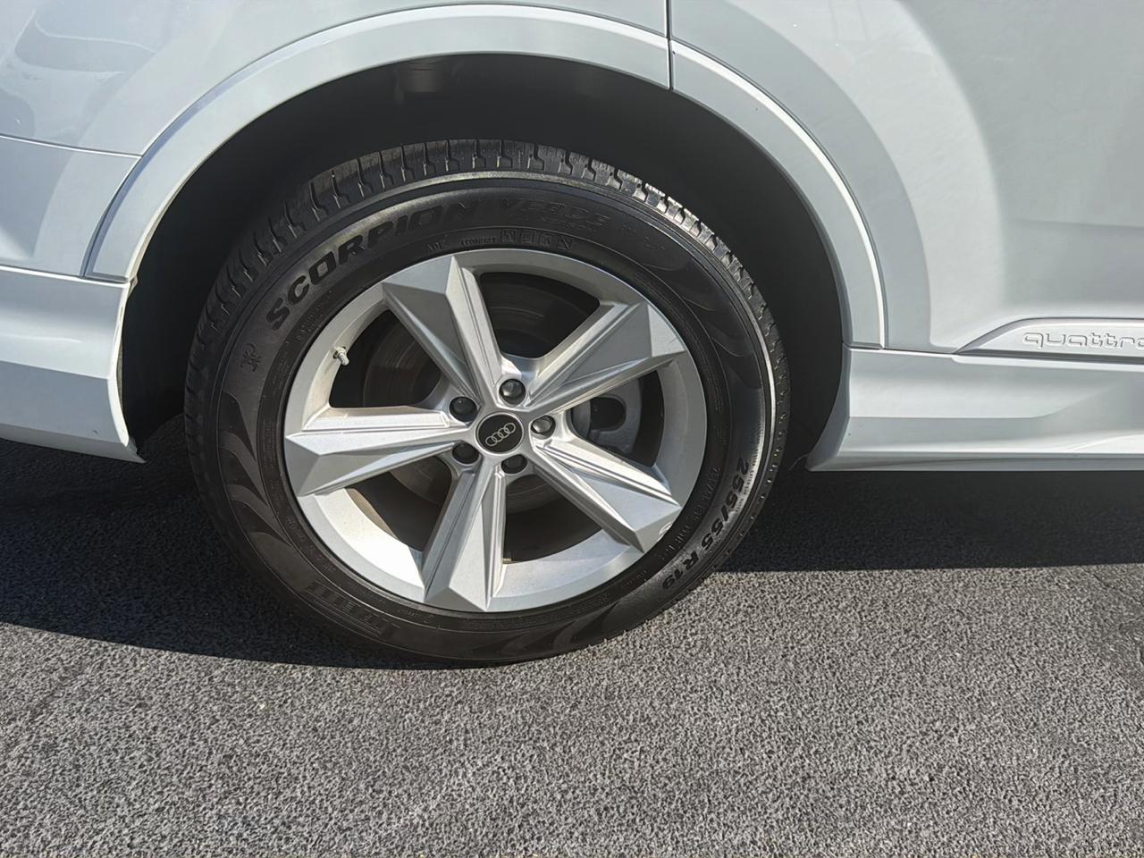 Audi Q7  2023