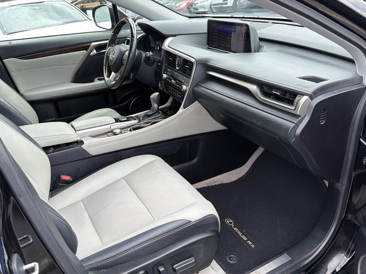 Lexus RX  2017
