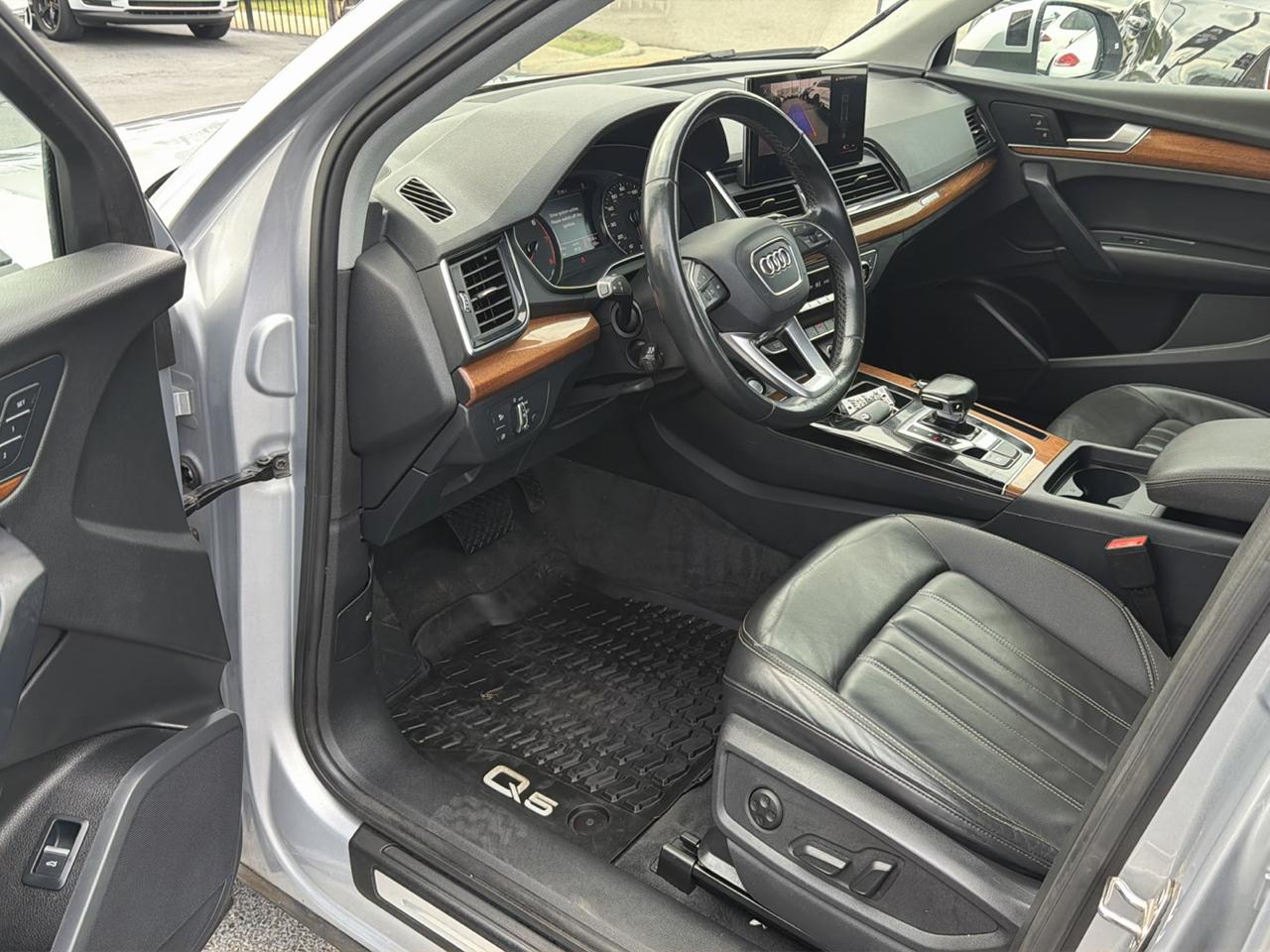 Audi Q5  2023