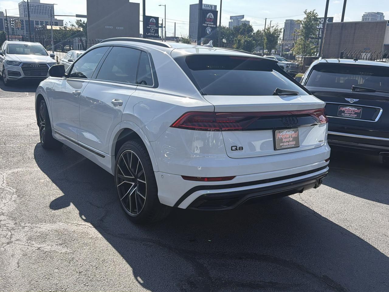 Audi Q8  2023