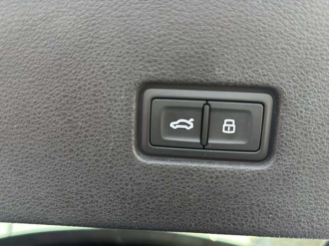Audi Q8  2023