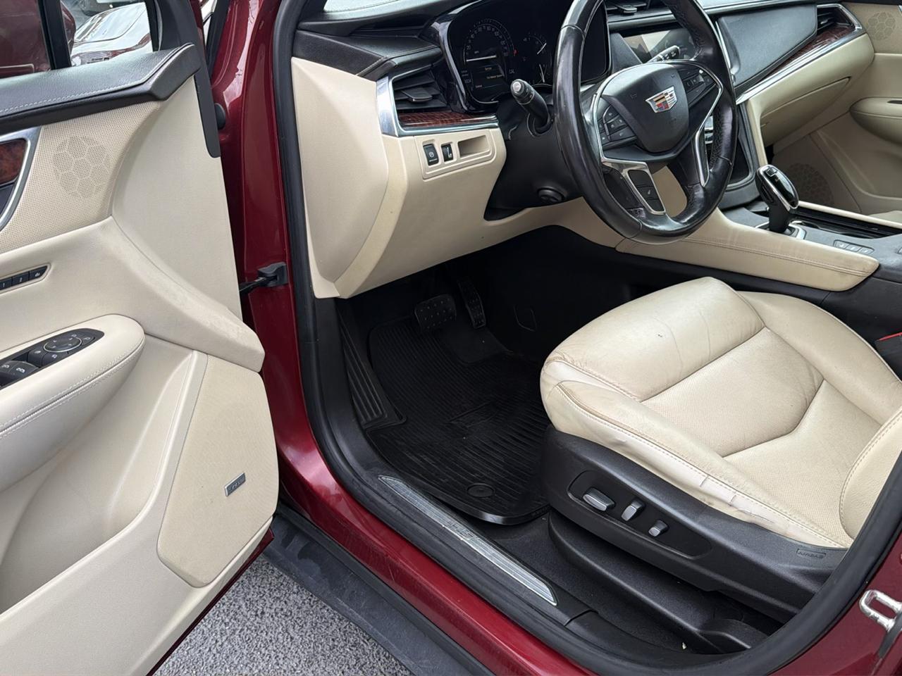 Cadillac XT5  2018