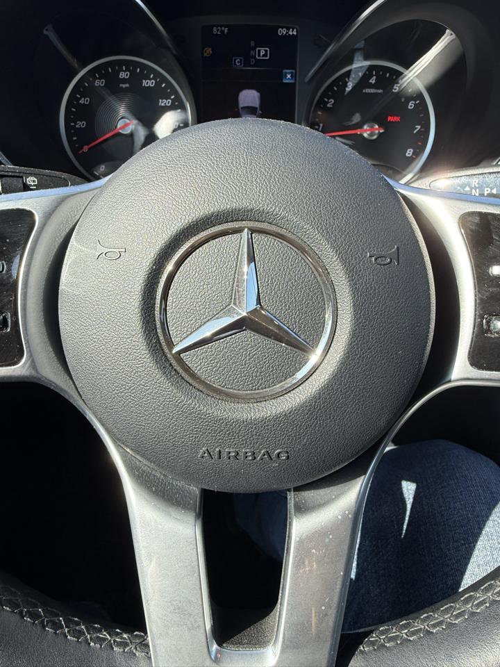 Mercedes-Benz GLC  2021