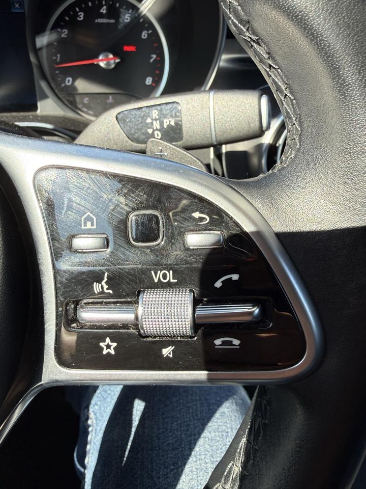 Mercedes-Benz GLC  2021