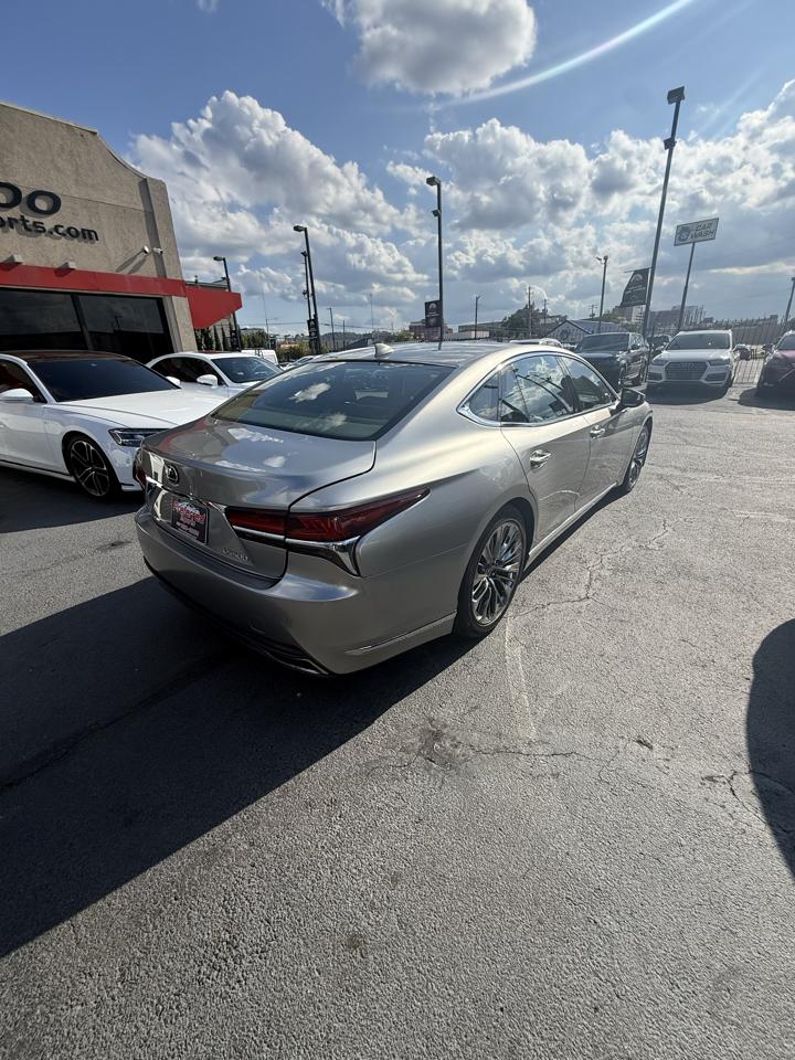 Lexus LS  2020