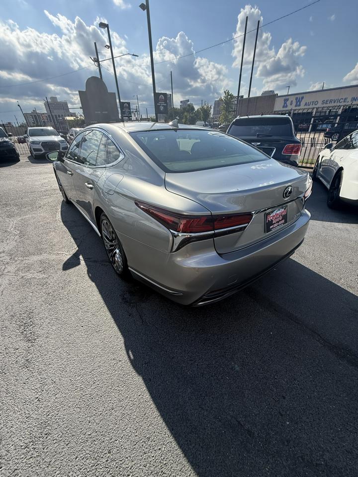 Lexus LS  2020