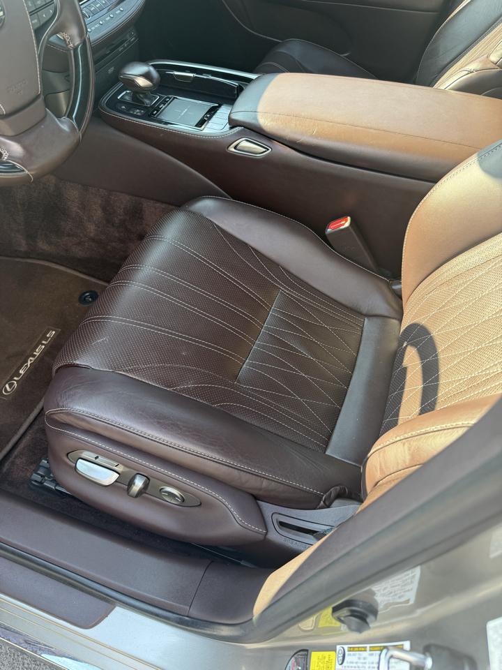 Lexus LS  2020