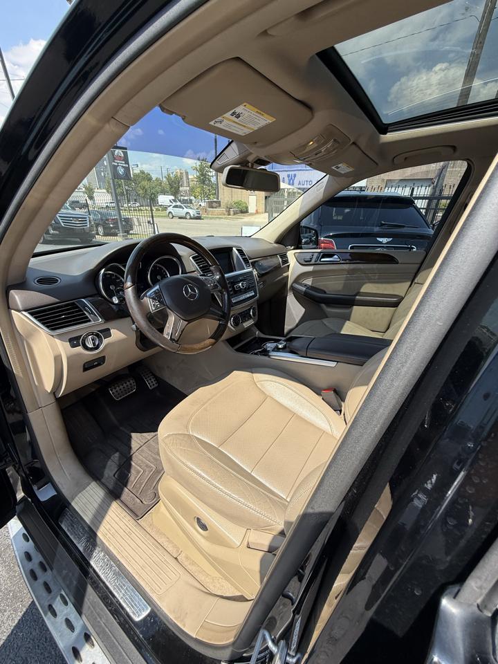 Mercedes-Benz M-Class  2015
