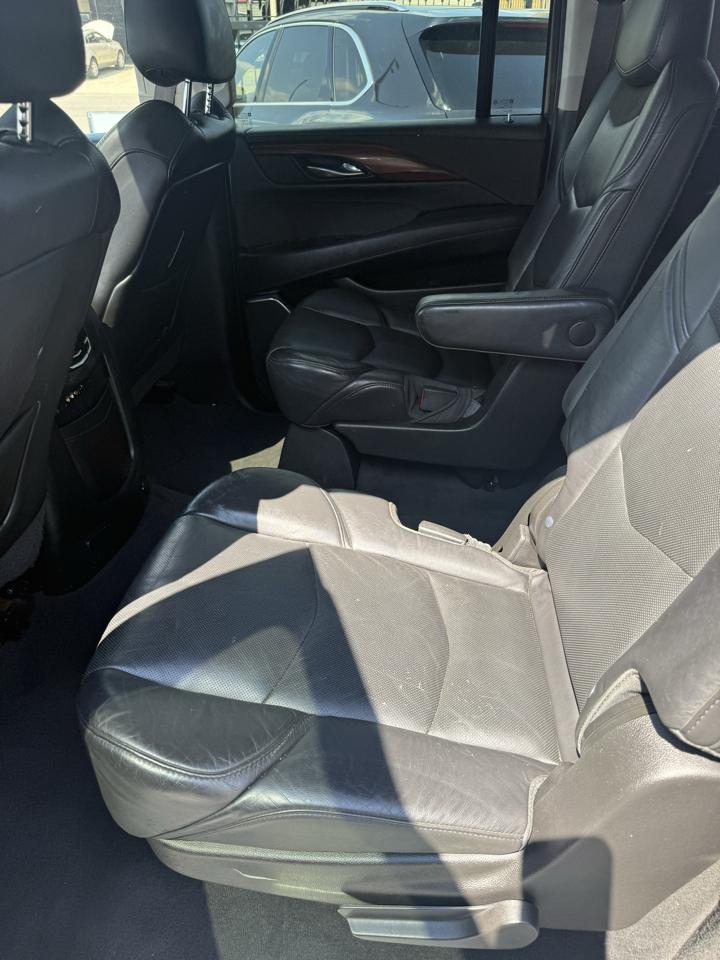 Cadillac Escalade ESV  2015