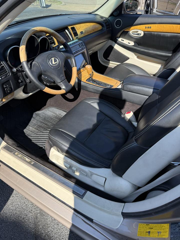 Lexus SC 430 Base 2002