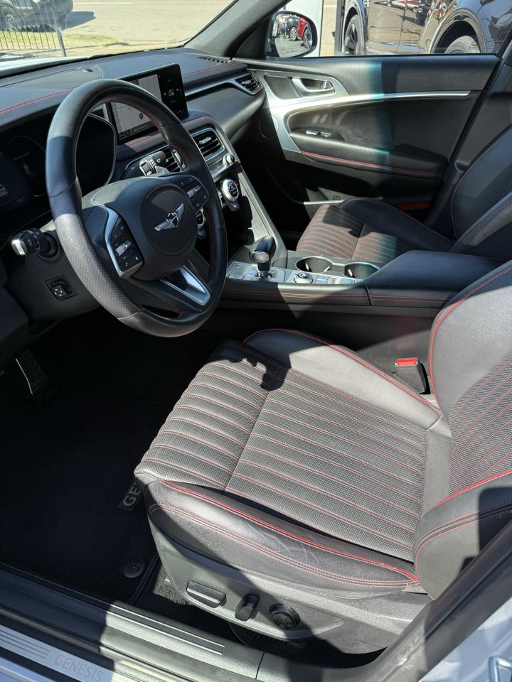 Genesis G70  2023
