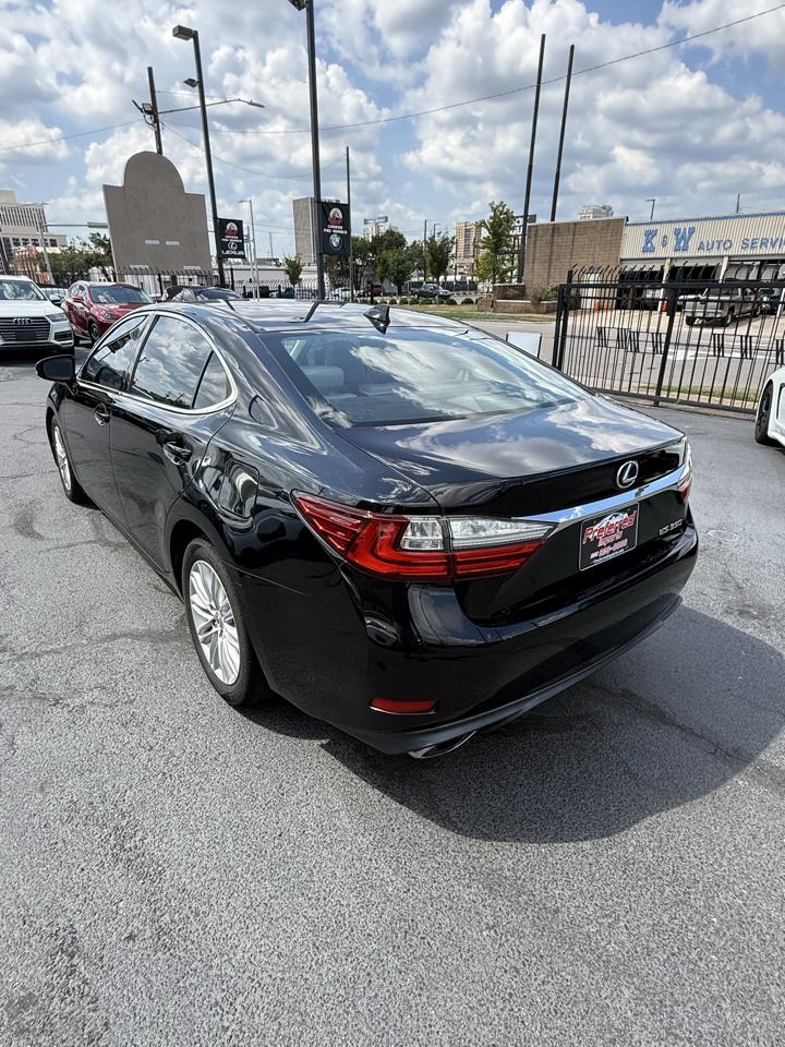 Lexus ES 350  2016
