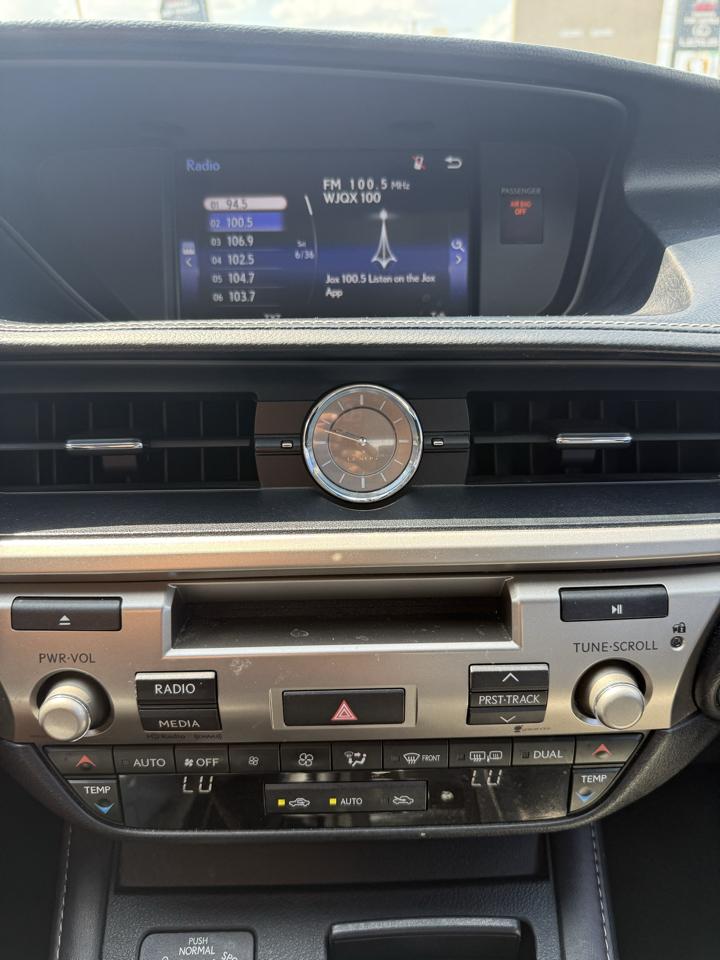 Lexus ES 350  2016