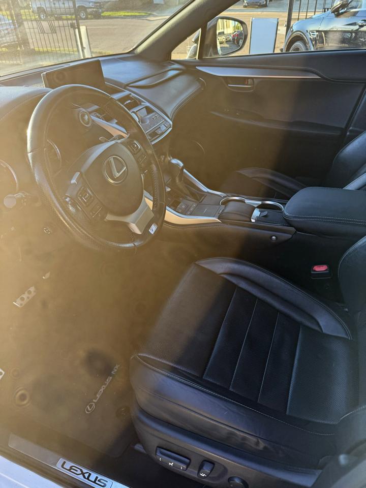 Lexus NX  2018