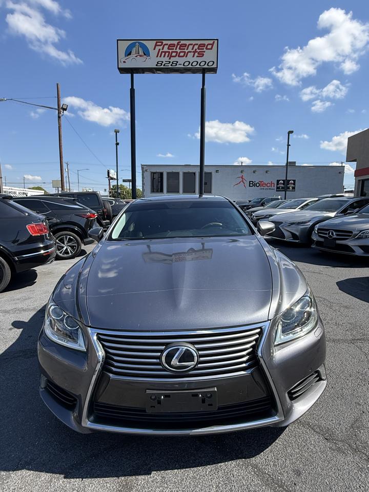 Lexus LS 460  2013