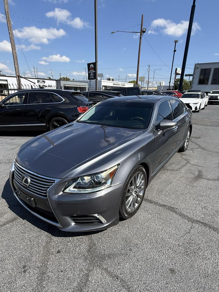 Lexus LS 460  2013