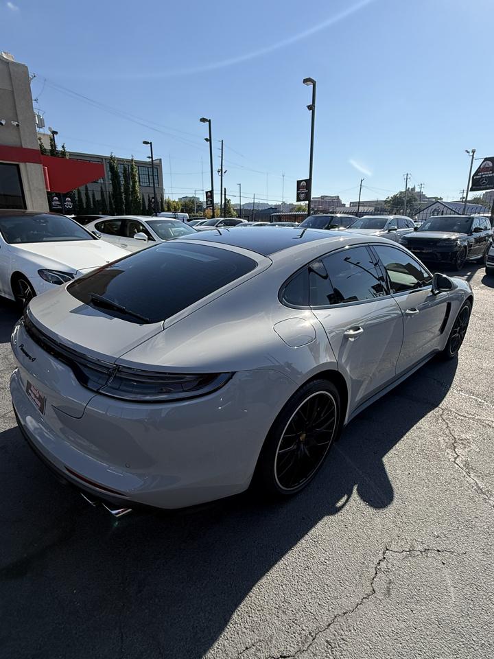 Porsche Panamera  2023