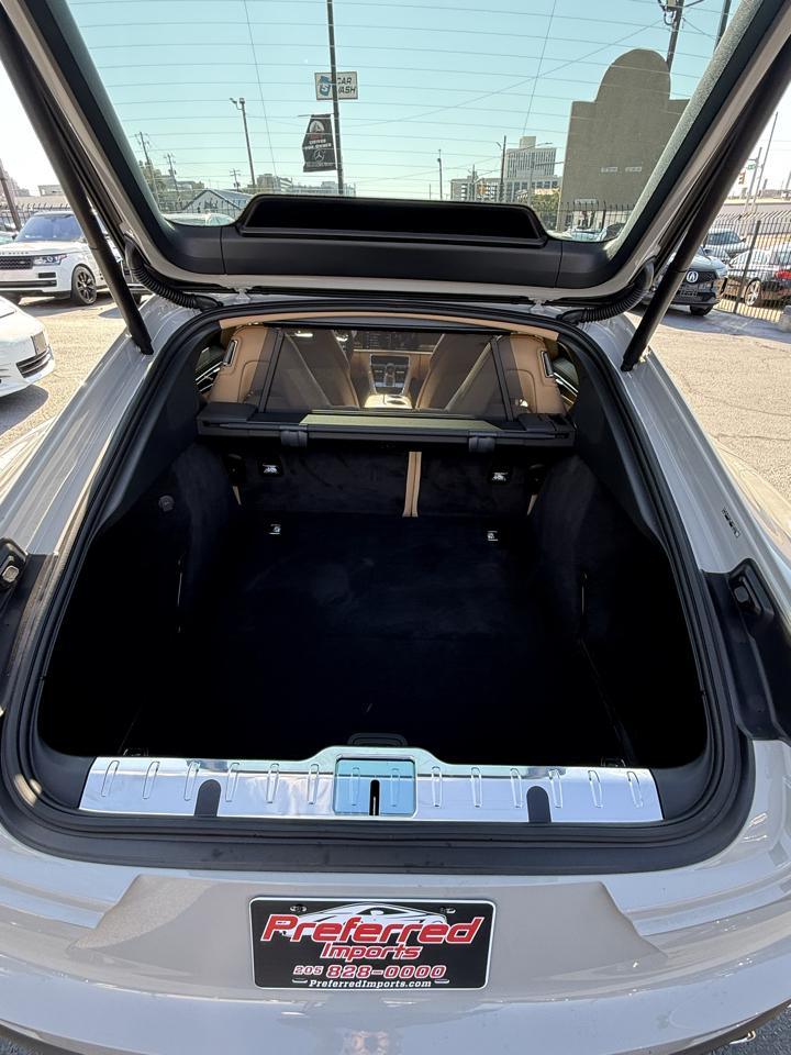 Porsche Panamera  2023